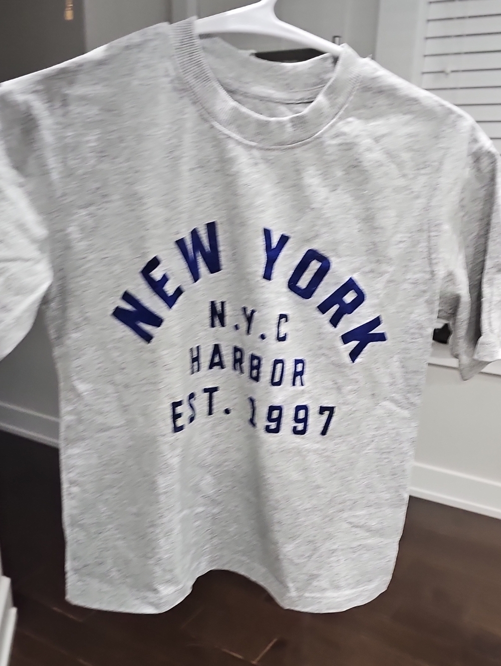 H&M Gray Tee with Blue "New York" Graphic